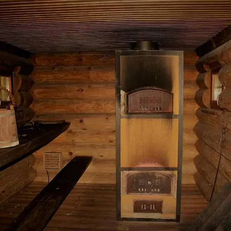 Russet & Rowanberry - Russet House Paide