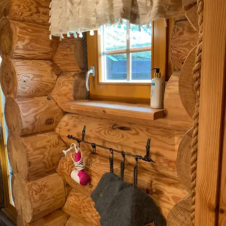 Апартаменты Russet & Rowanberry - Russet House