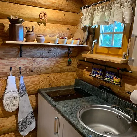 Russet & Rowanberry - Russet House Paide