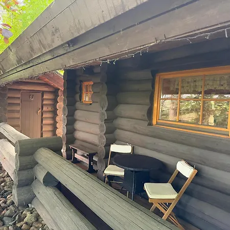 Russet & Rowanberry - Russet House Paide