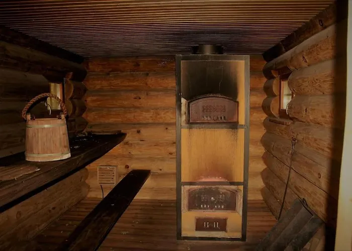 Russet & Rowanberry - Russet House Paide