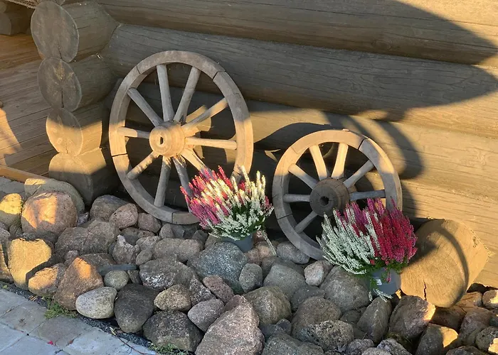 Russet & Rowanberry - Russet House Apartment