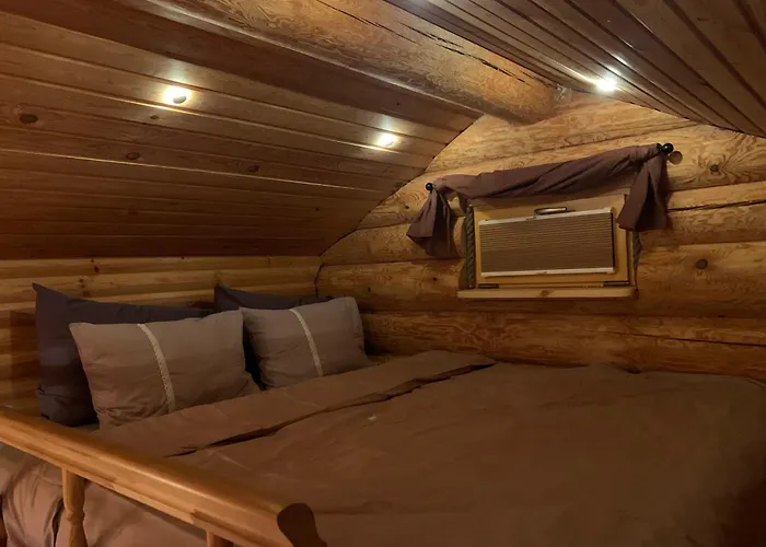 Russet & Rowanberry - Russet House Apartment Paide