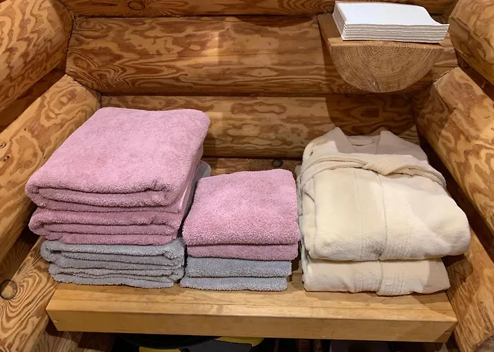 Apartment Russet & Rowanberry - Russet House *